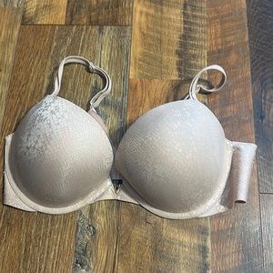 Victoria’s Secret push up